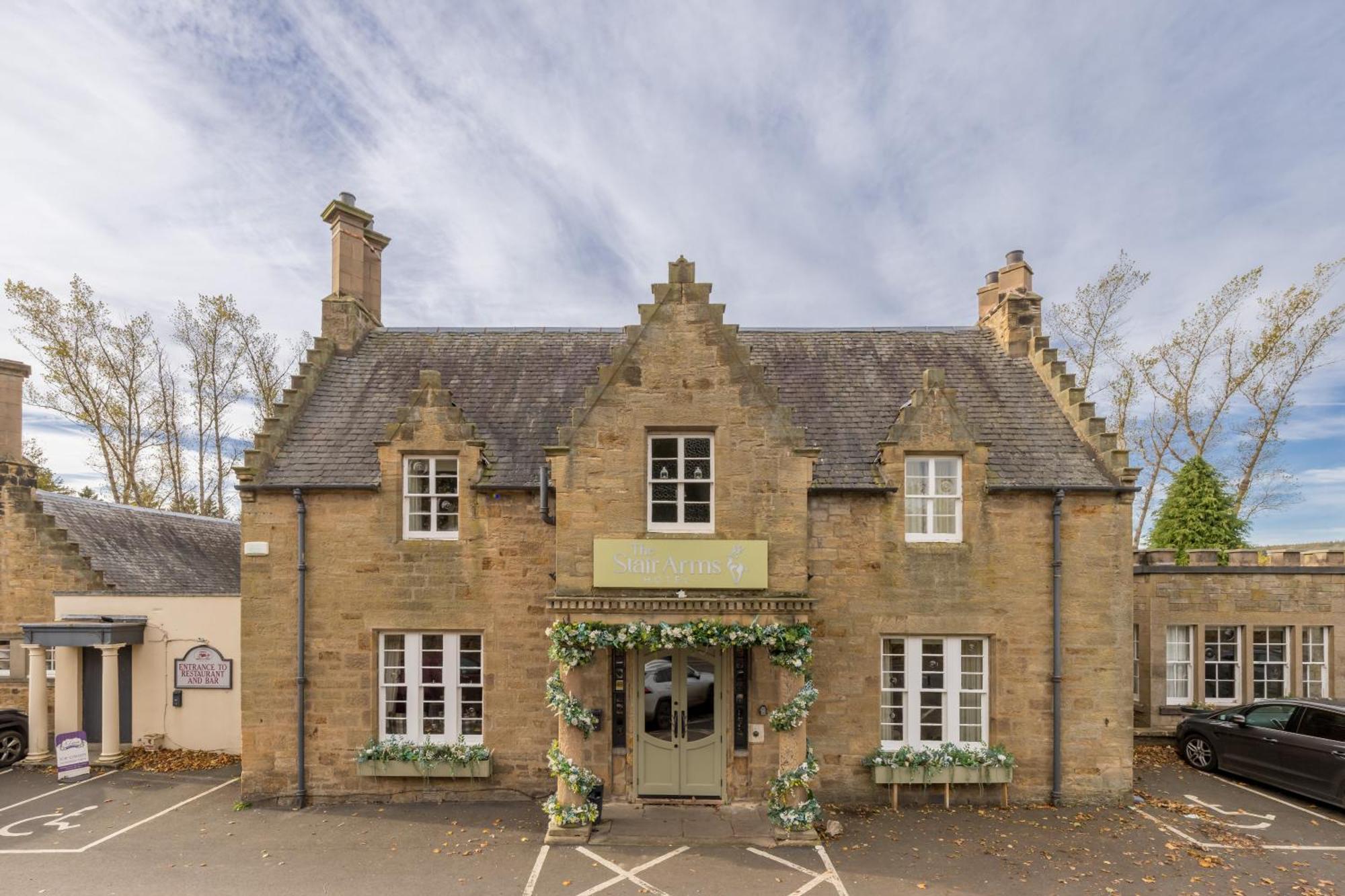 The Stair Arms Hotel Pathhead Exterior foto